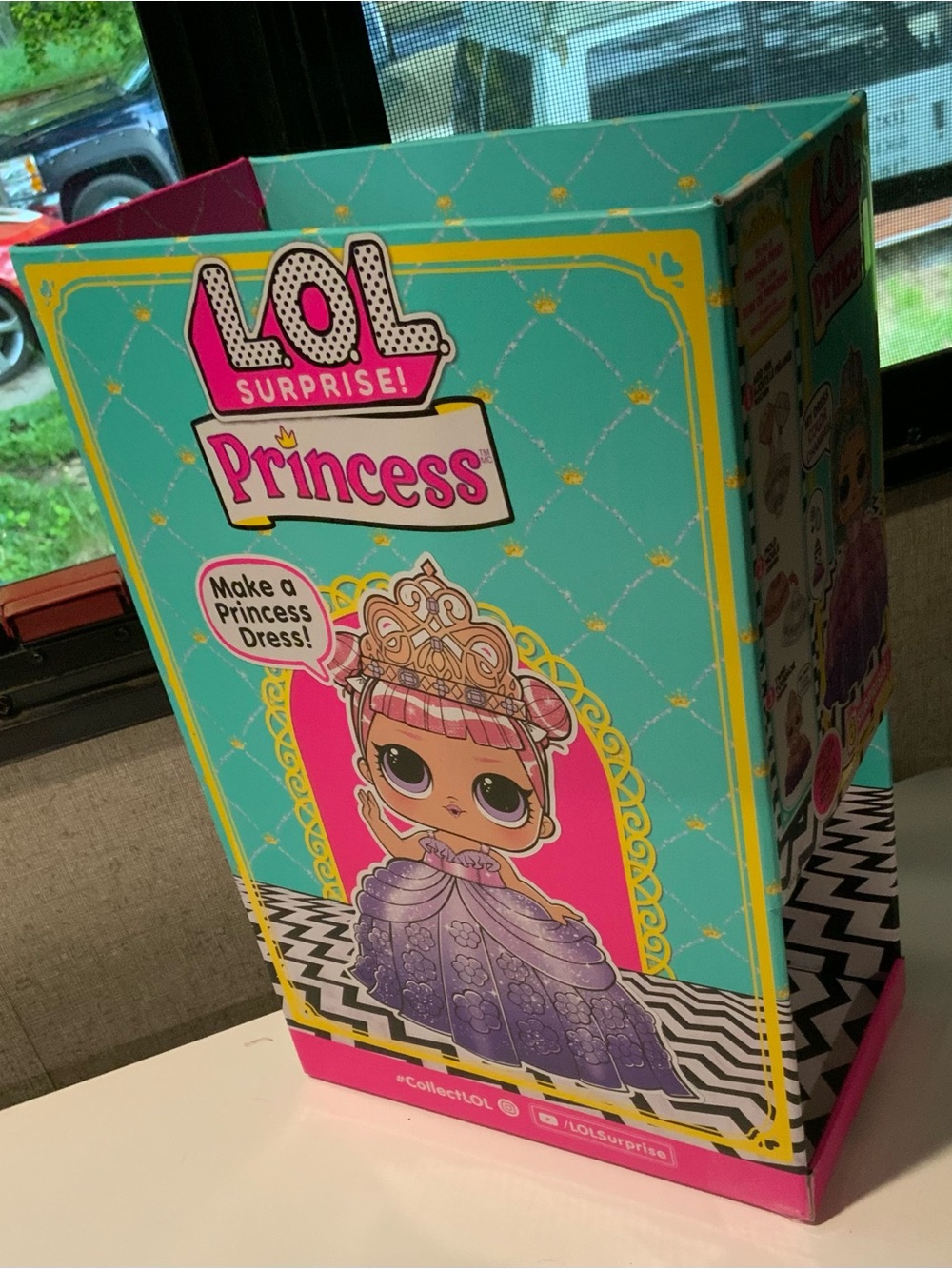 L.O.L. Surprise! Princess Doll Box - Turquoise, Pink, Purple, Yellow